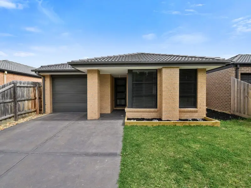 25 Caitlin Drive, Pakenham Leased by Estate Agent of Victoria - image 1