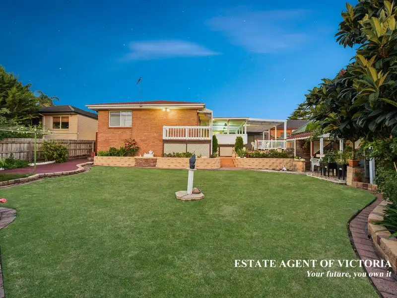 2 Bindi Close, Hallam Sold by Estate Agent of Victoria - image 1