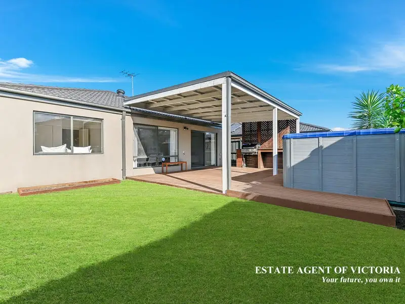 28 Kamona St, Clyde Sold by Estate Agent of Victoria - image 1