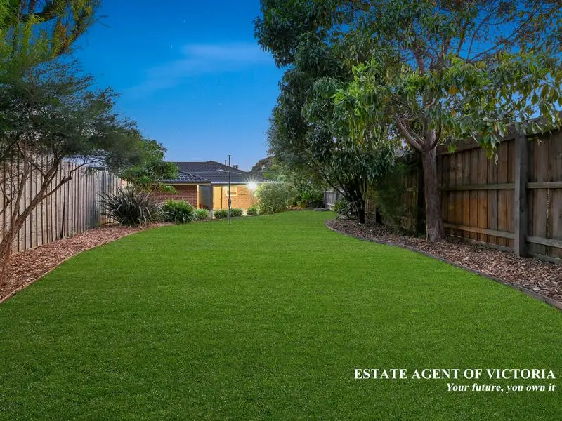 1/1 Norma Crescent South, Knoxfield Sold by Estate Agent of Victoria - image 1