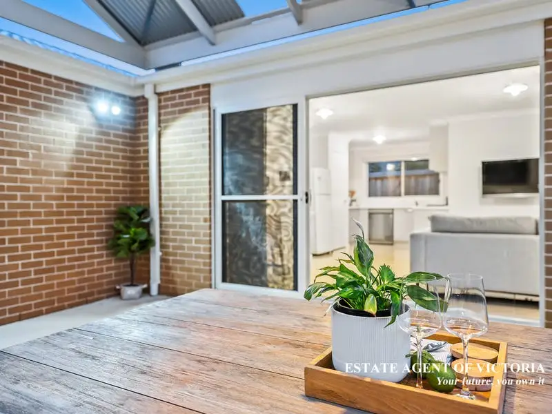 3 Ayredale Street, Clyde Sold by Estate Agent of Victoria - image 1