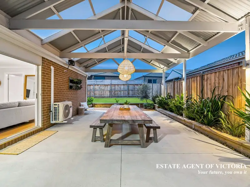 3 Ayredale Street, Clyde Sold by Estate Agent of Victoria - image 1
