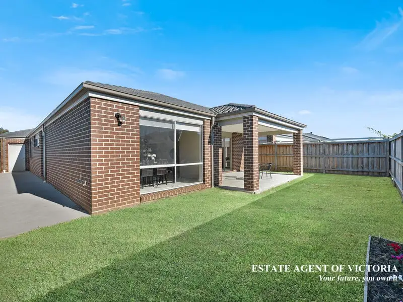 53 Campaspe Street, Clyde North Sold by Estate Agent of Victoria - image 1