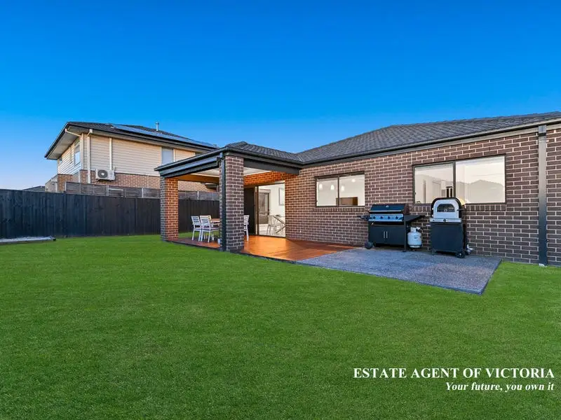 3 Capstone Street, Clyde Sold by Estate Agent of Victoria - image 1