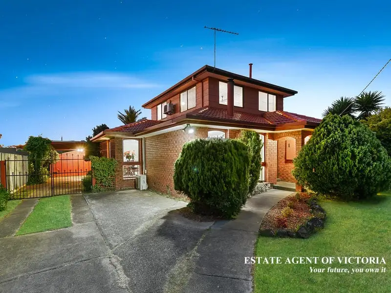 9 Marshall Court, Hampton Park Sold by Estate Agent of Victoria - image 1