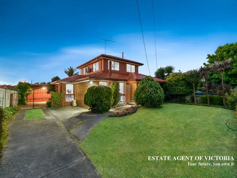 9 Marshall Court, Hampton Park Sold by Estate Agent of Victoria - image 1