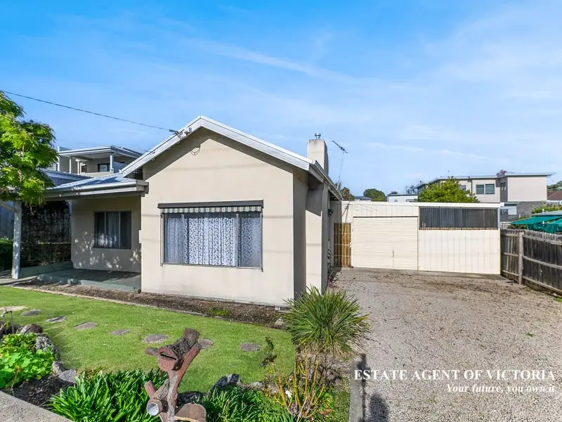 5 Silas Ave, Frankston Sold by Estate Agent of Victoria - image 1