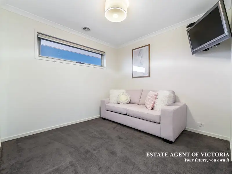 3 Glendora Avenue, Clyde Sold by Estate Agent of Victoria - image 1