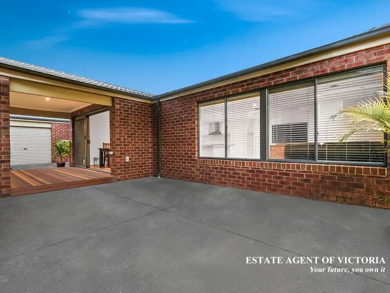 76 Fleet Street, Narre Warren South Sold by Estate Agent of Victoria - image 1