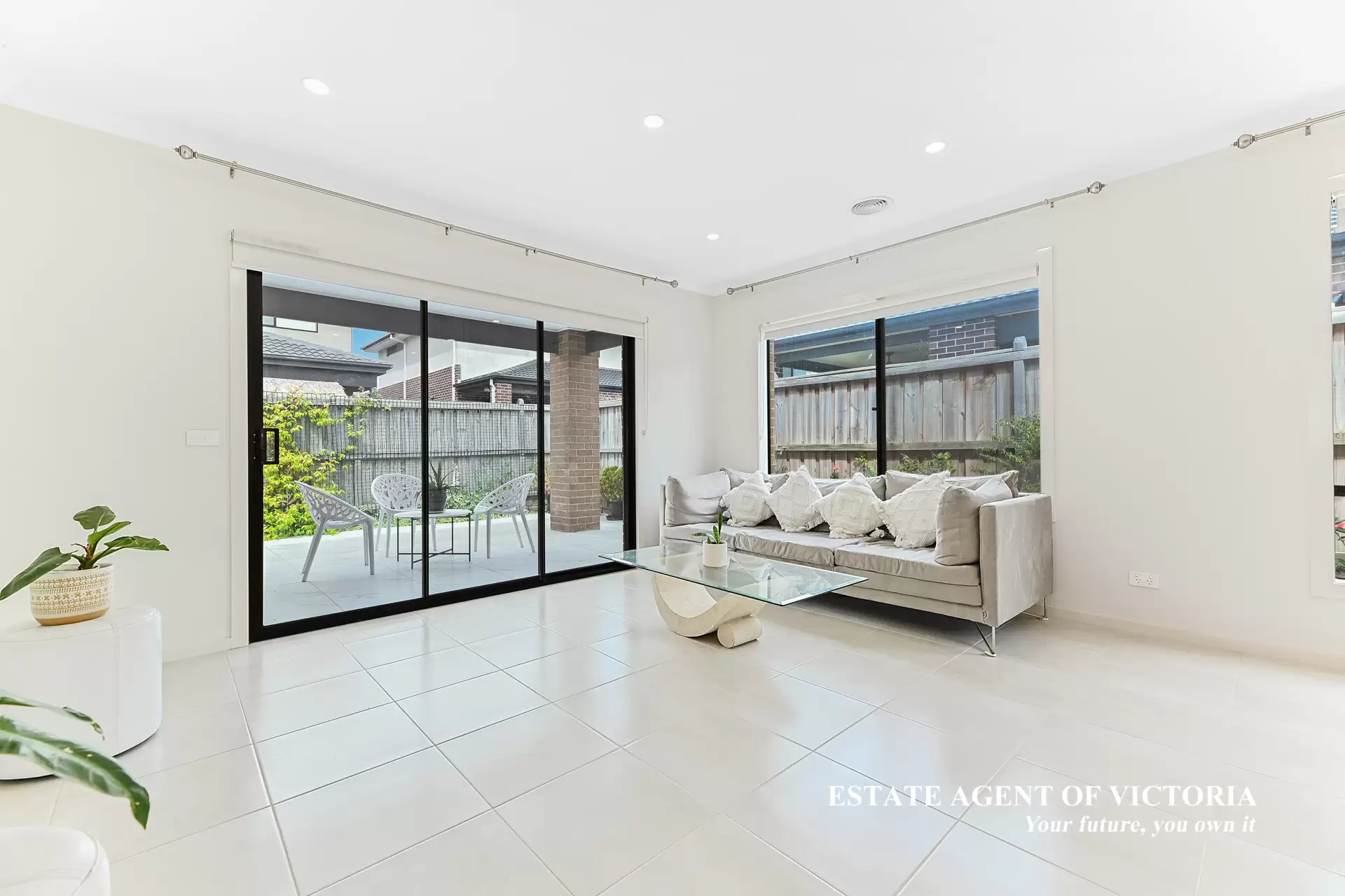 3 Kakadu St, Clyde North For Sale by Estate Agent of Victoria - image 1